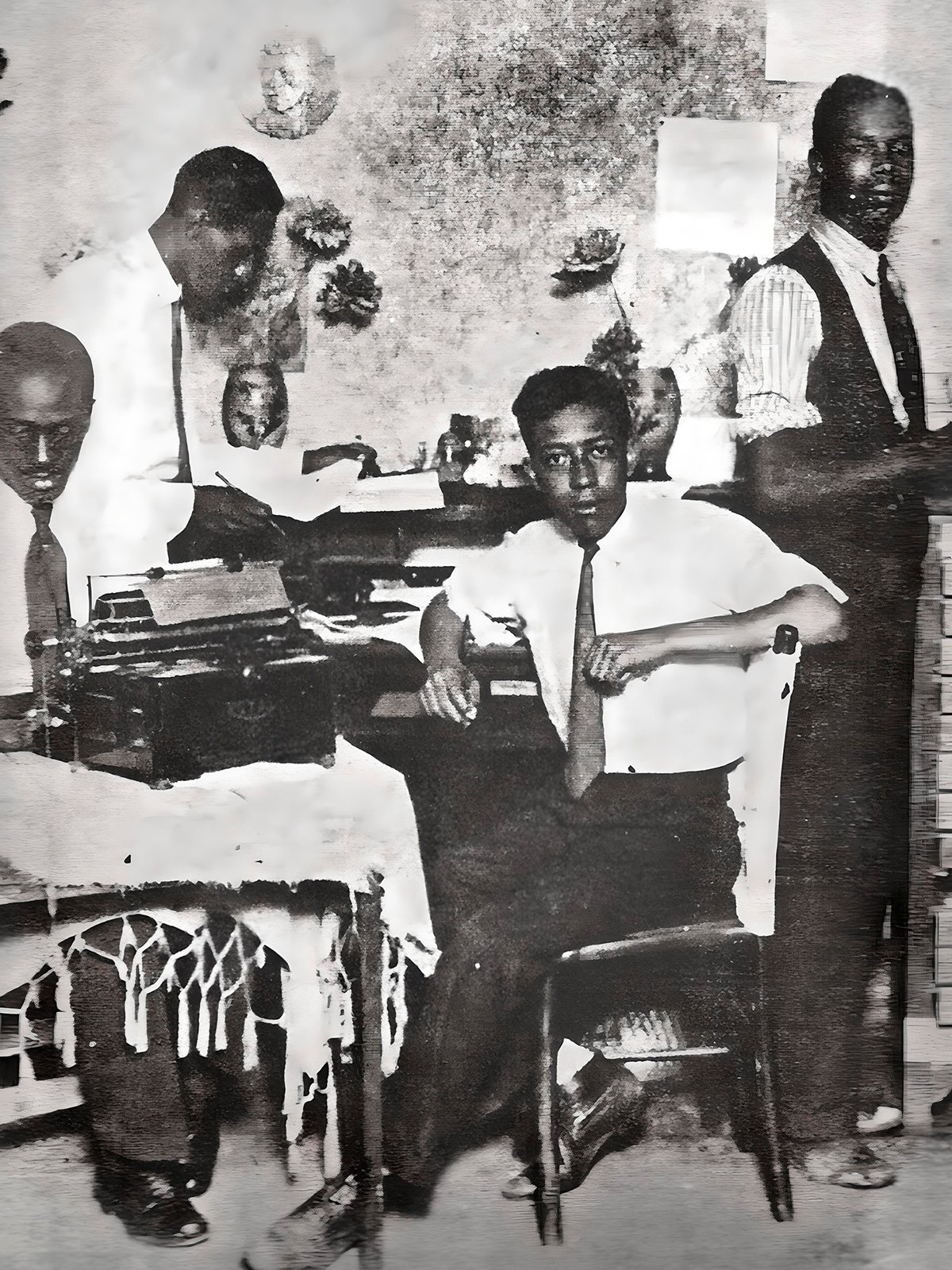 Negras-Memorias---Secao-5-Ensino,-indústria,-mercado